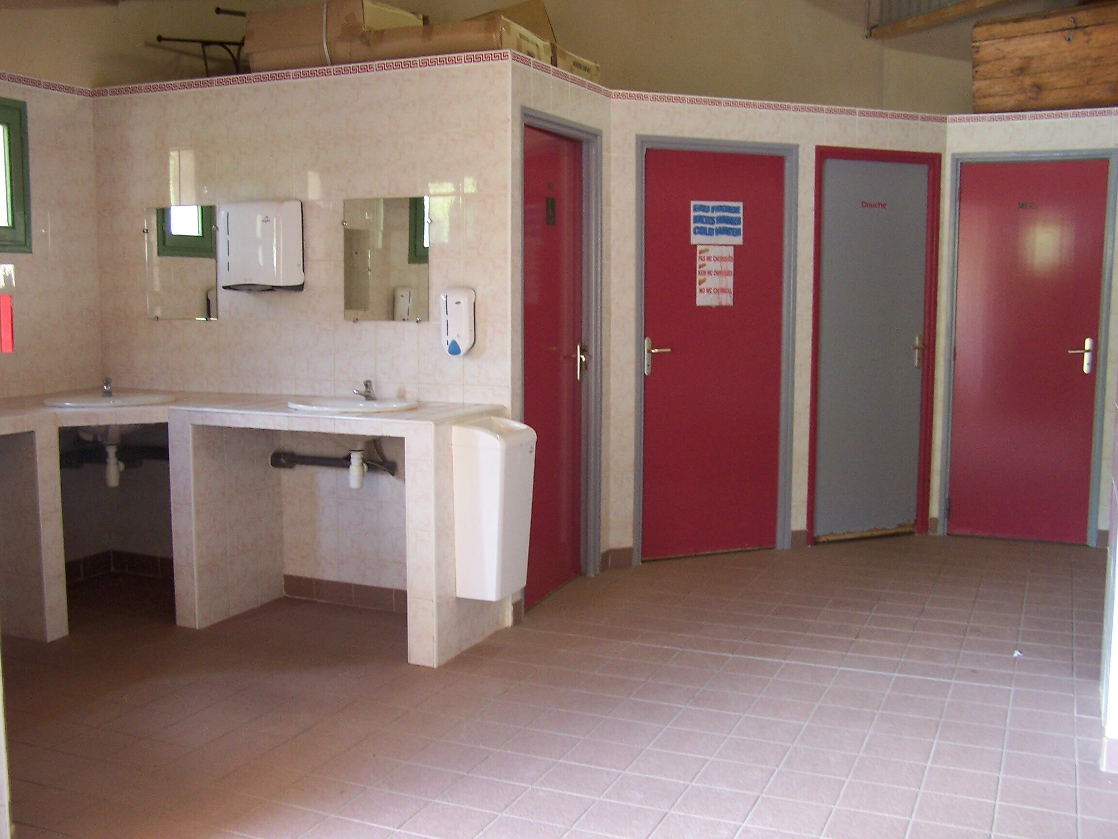 Camping Les Cerisiers du Jaur