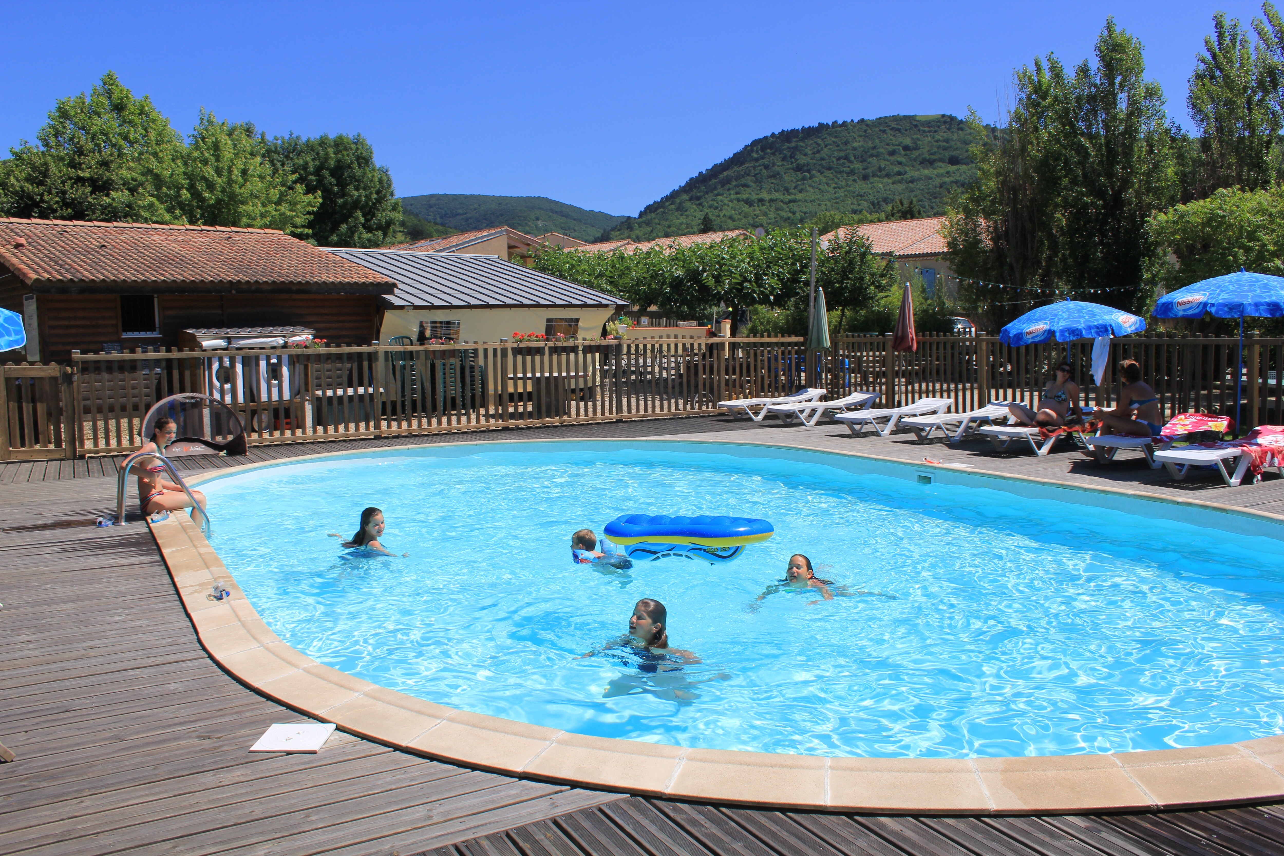 Flower Camping St. Martin