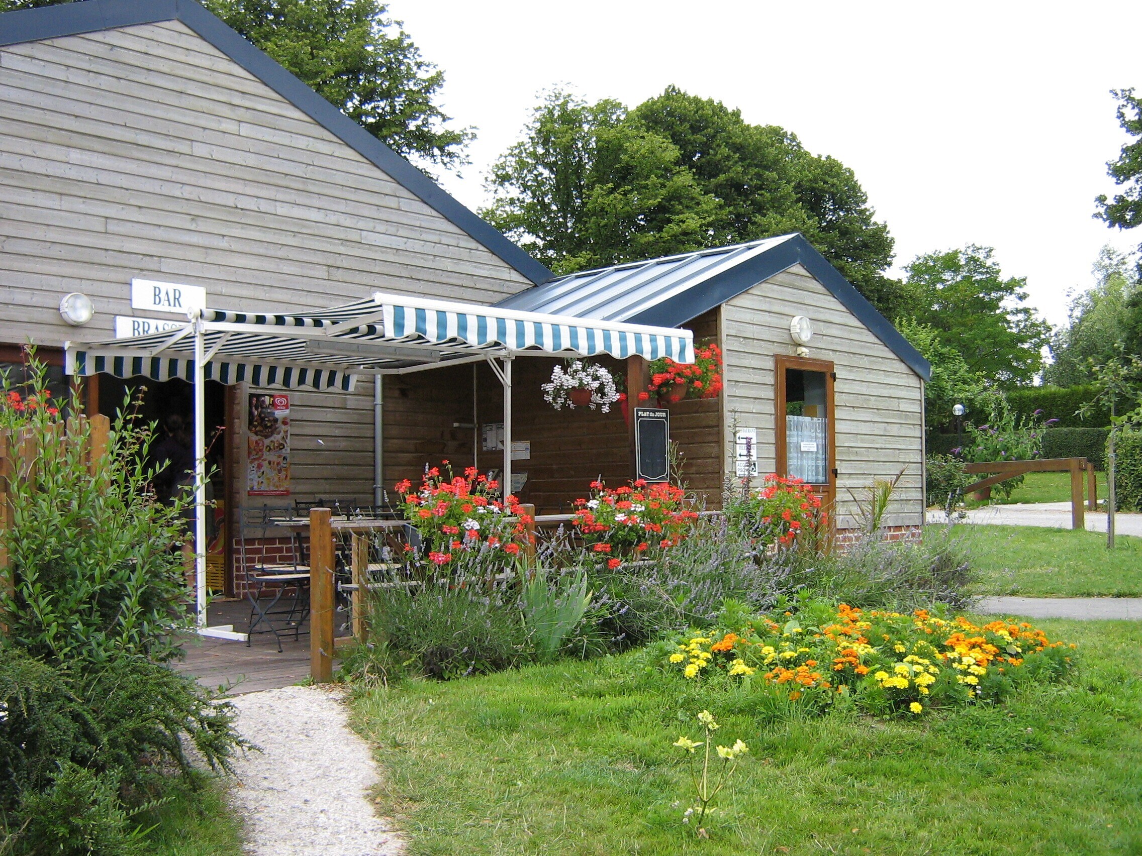 Camping Pommiers des Trois Pays