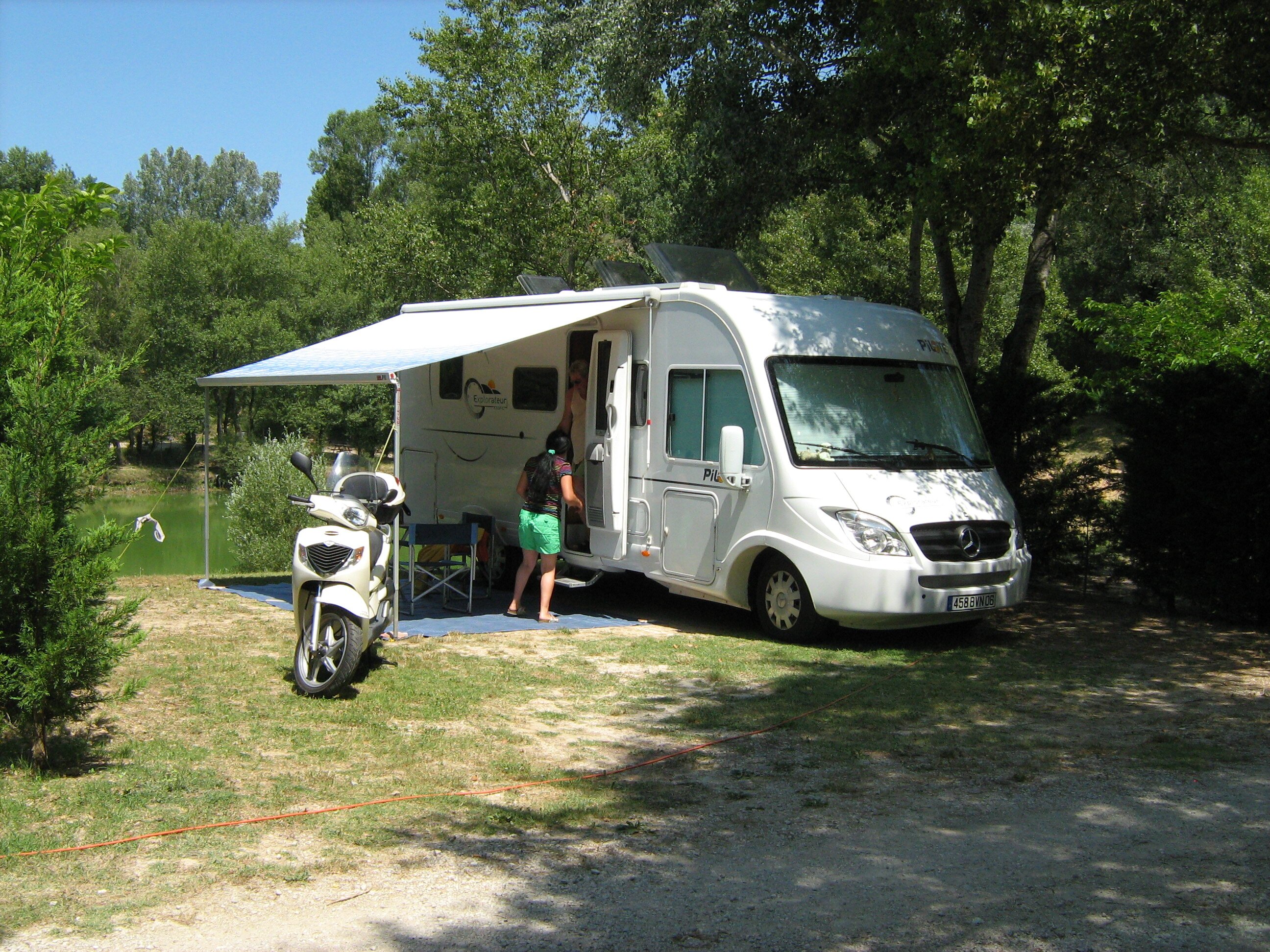 Flower Camping La Rivière