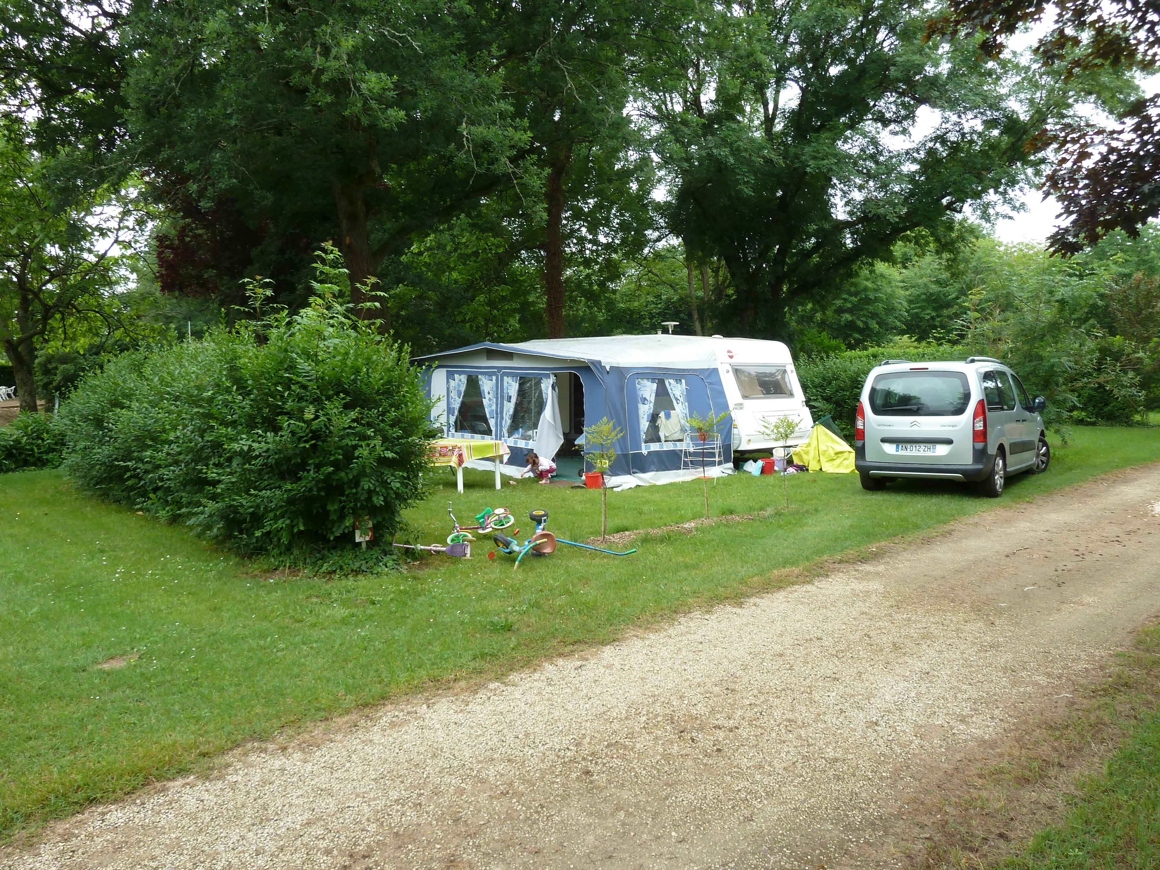 Camping Du Pont de Vicq
