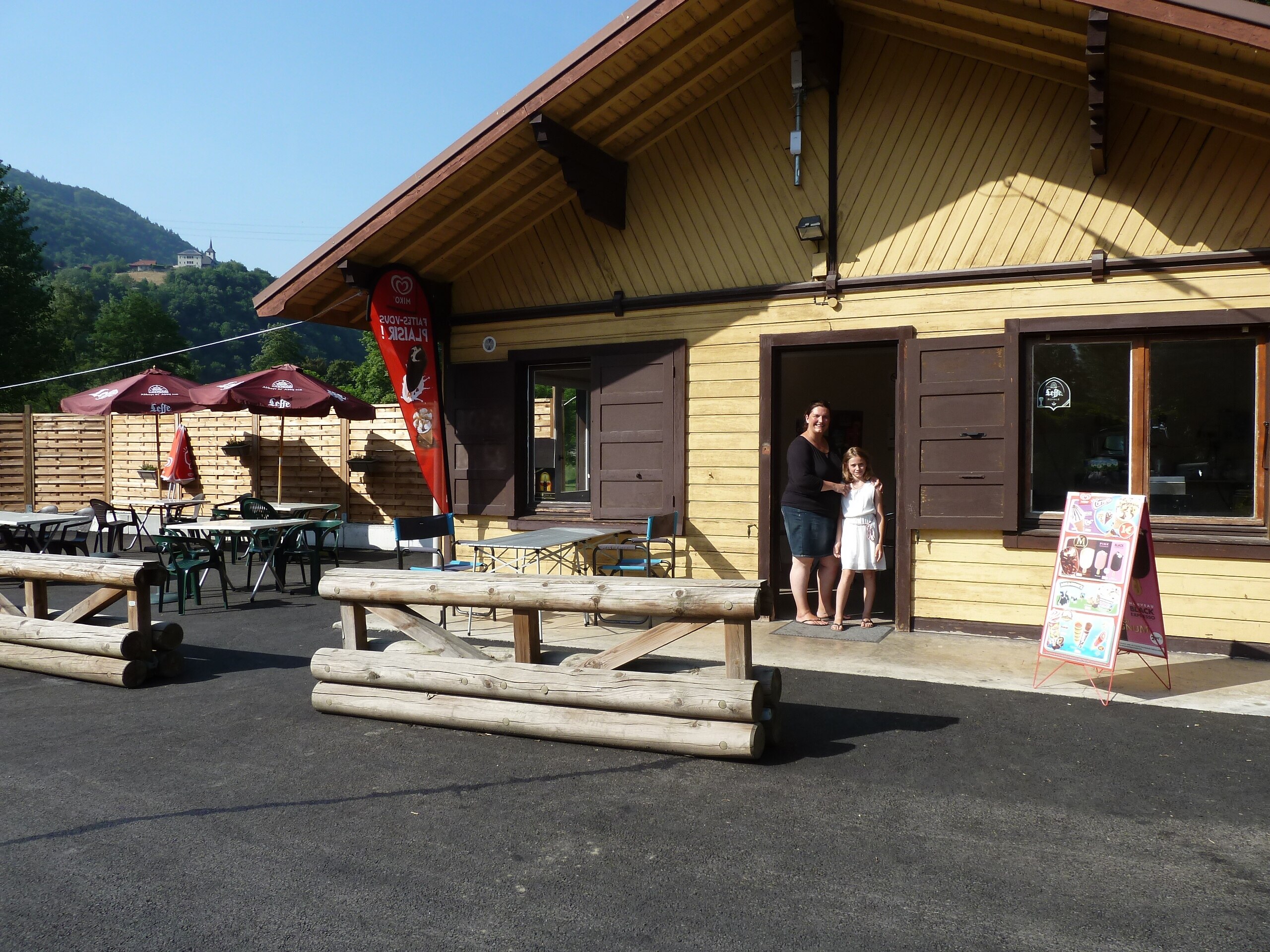 Camping Les Adoubes Onlycamp