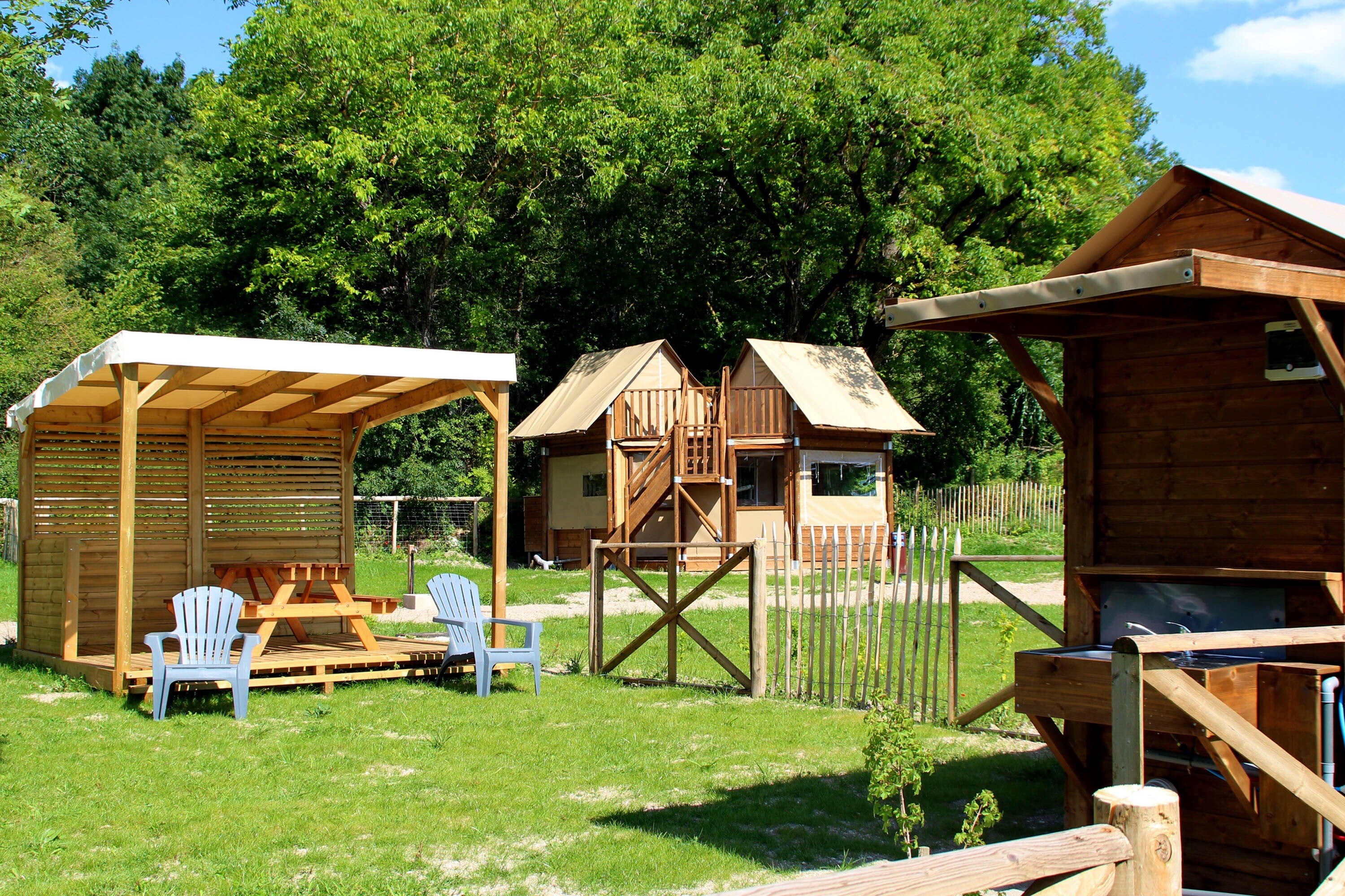 Flower Camping Soleil des Bastides