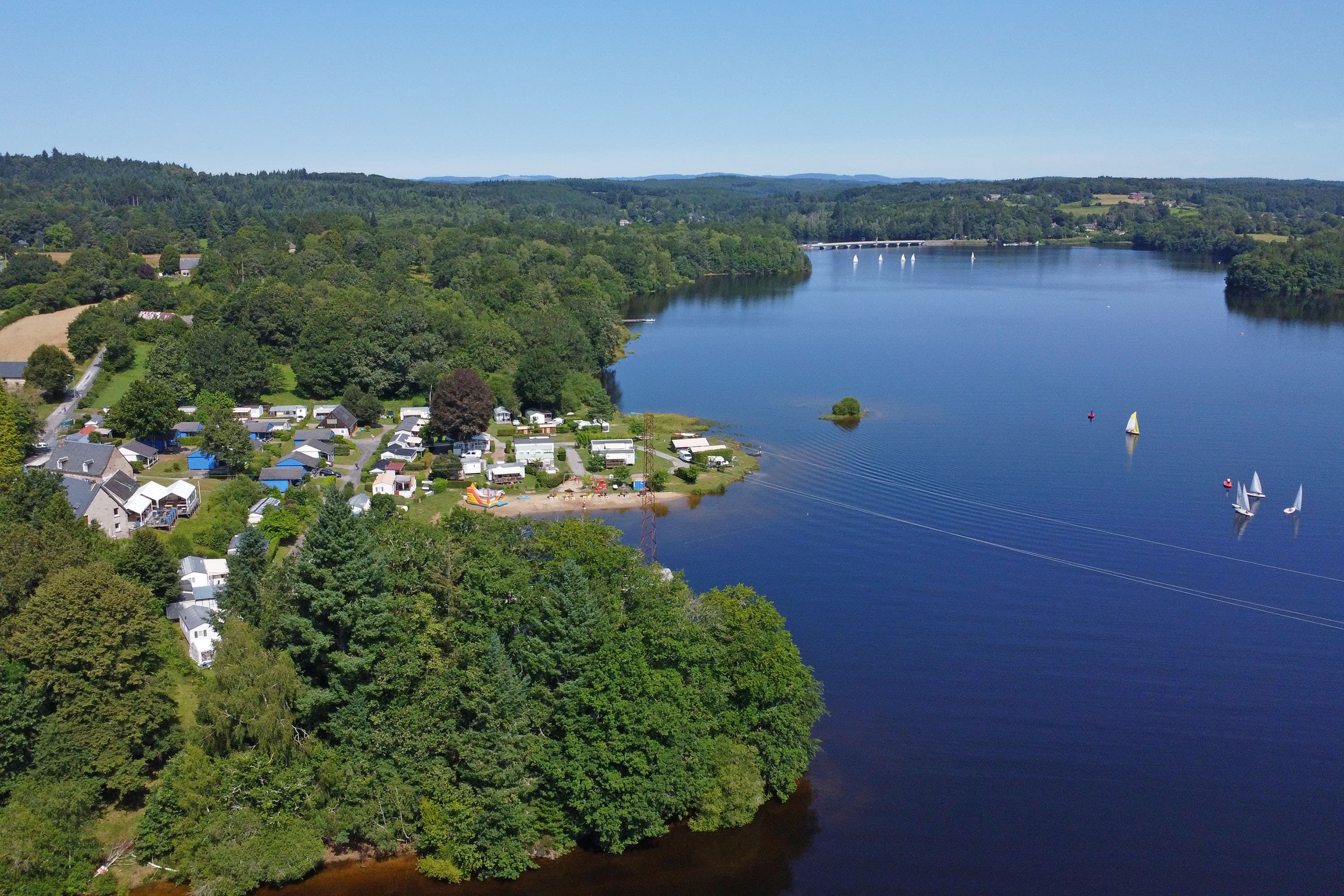 Flower Camping Le Port de Neuvic