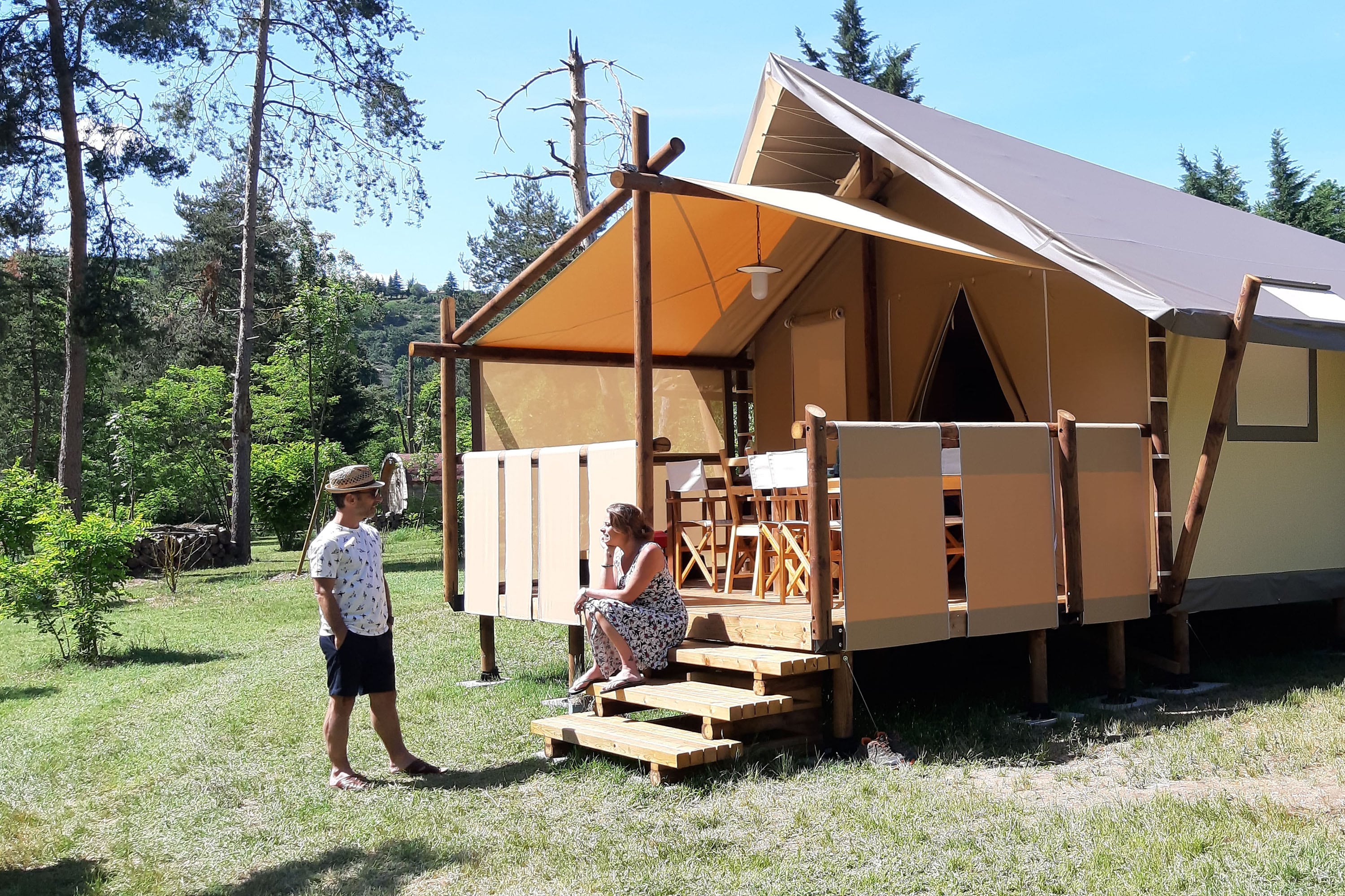 Camping Ushuaïa Villages Le Viaduc