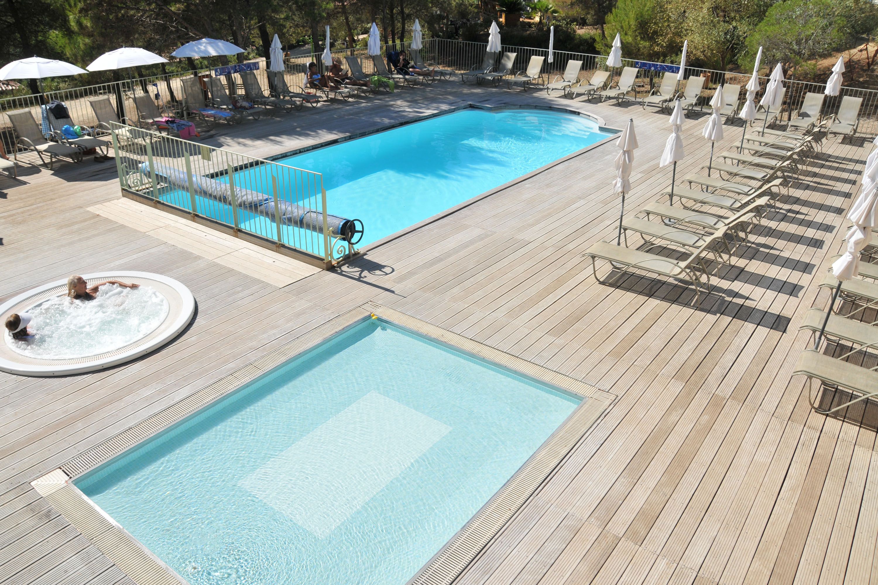 Camping Résidentiel La Pinède.