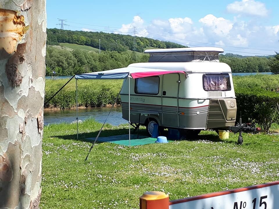 Flower Camping Les Deux Rivières Sasu L'étoile