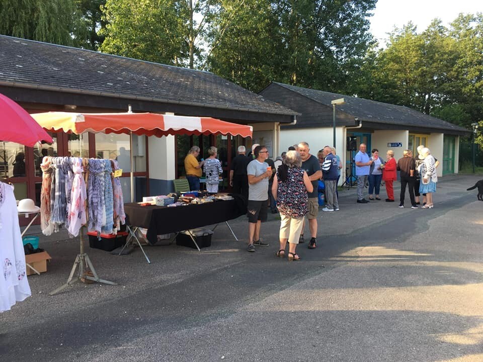Flower Camping Les Deux Rivières Sasu L'étoile