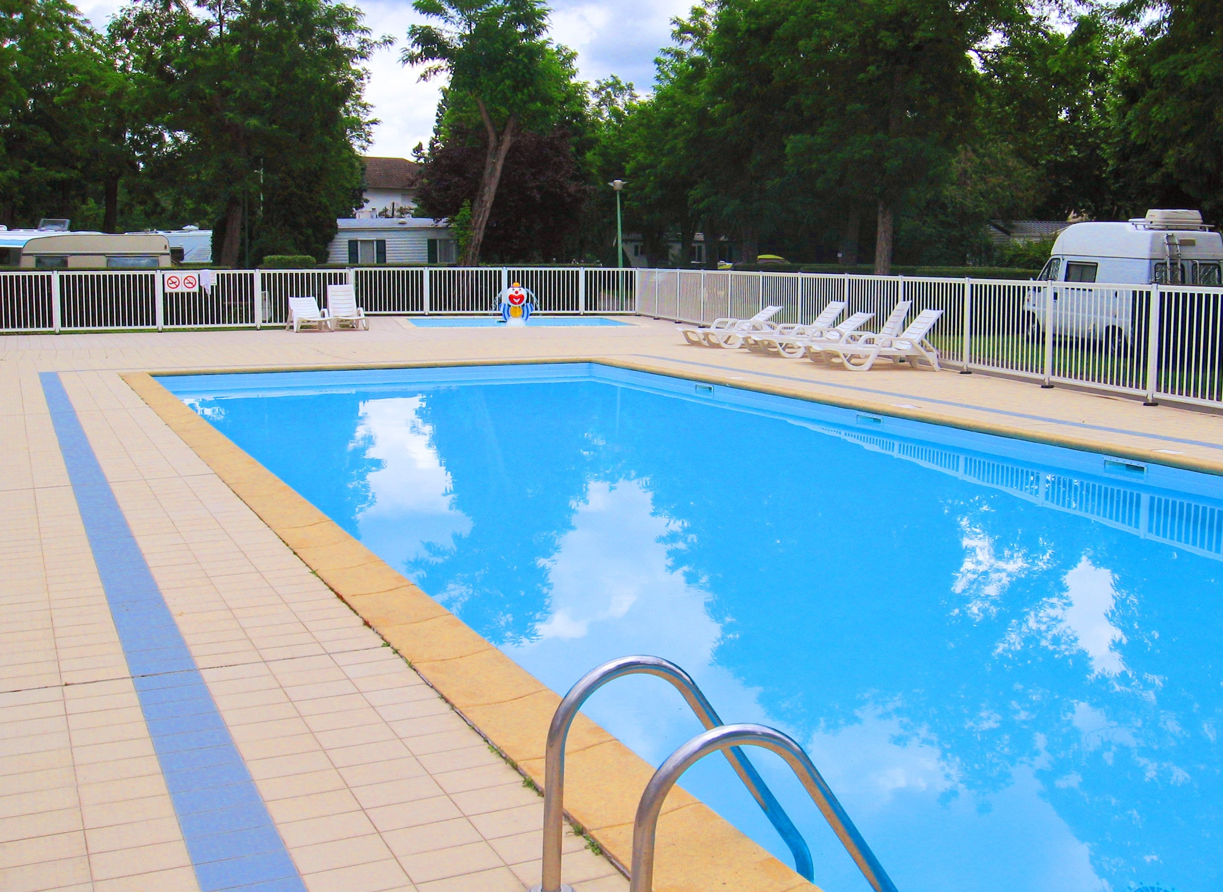 Camping Les Acacias au Bord du Lac