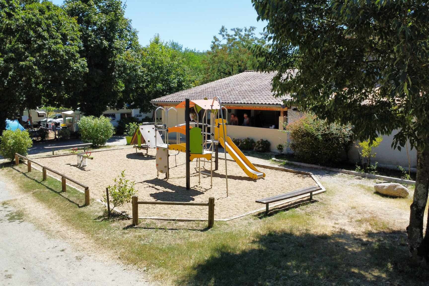 Camping Lou Rouchetou