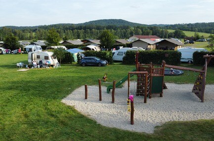 Camping De Regenboog / Kemp Sluknov