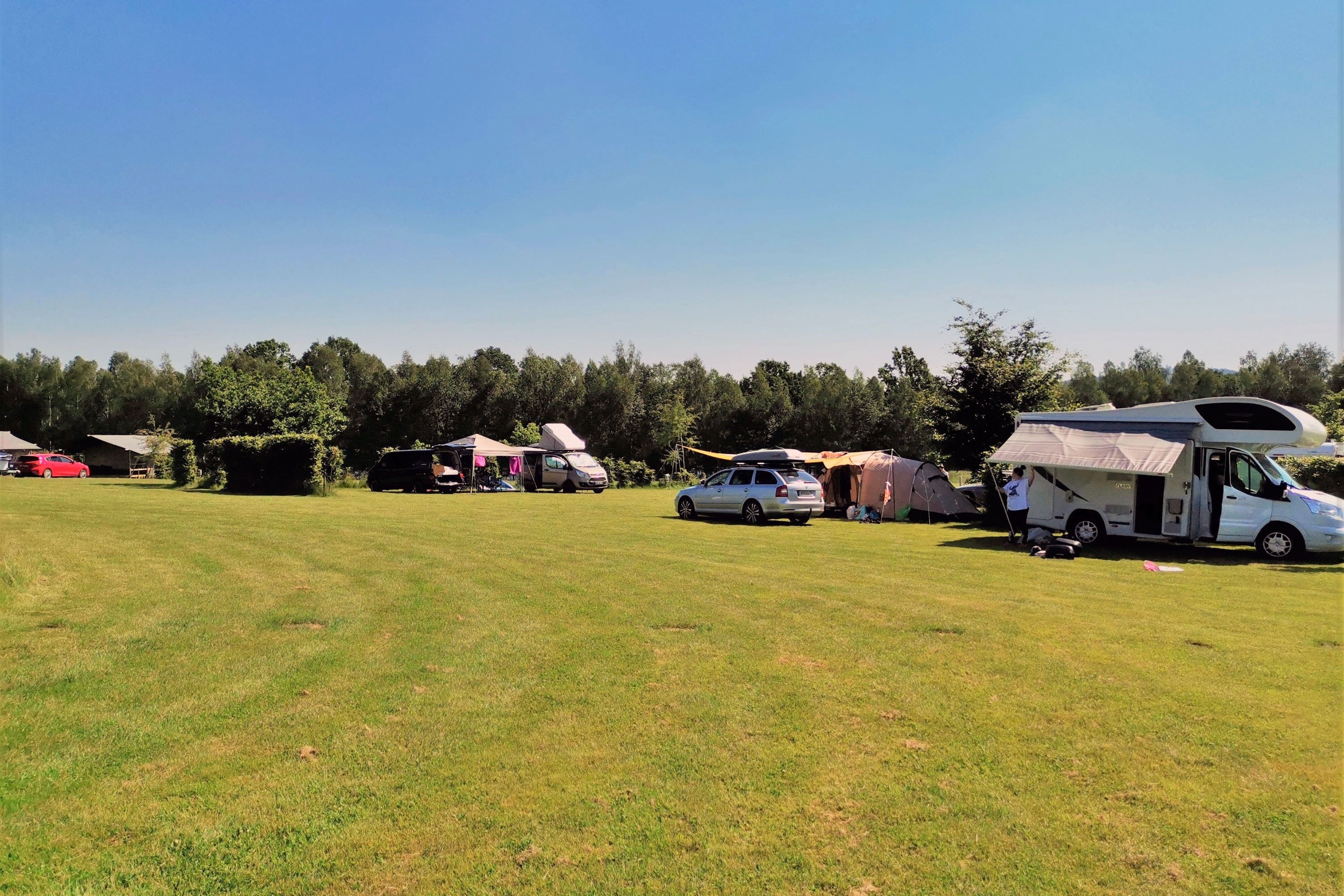 Camping De Regenboog / Kemp Sluknov