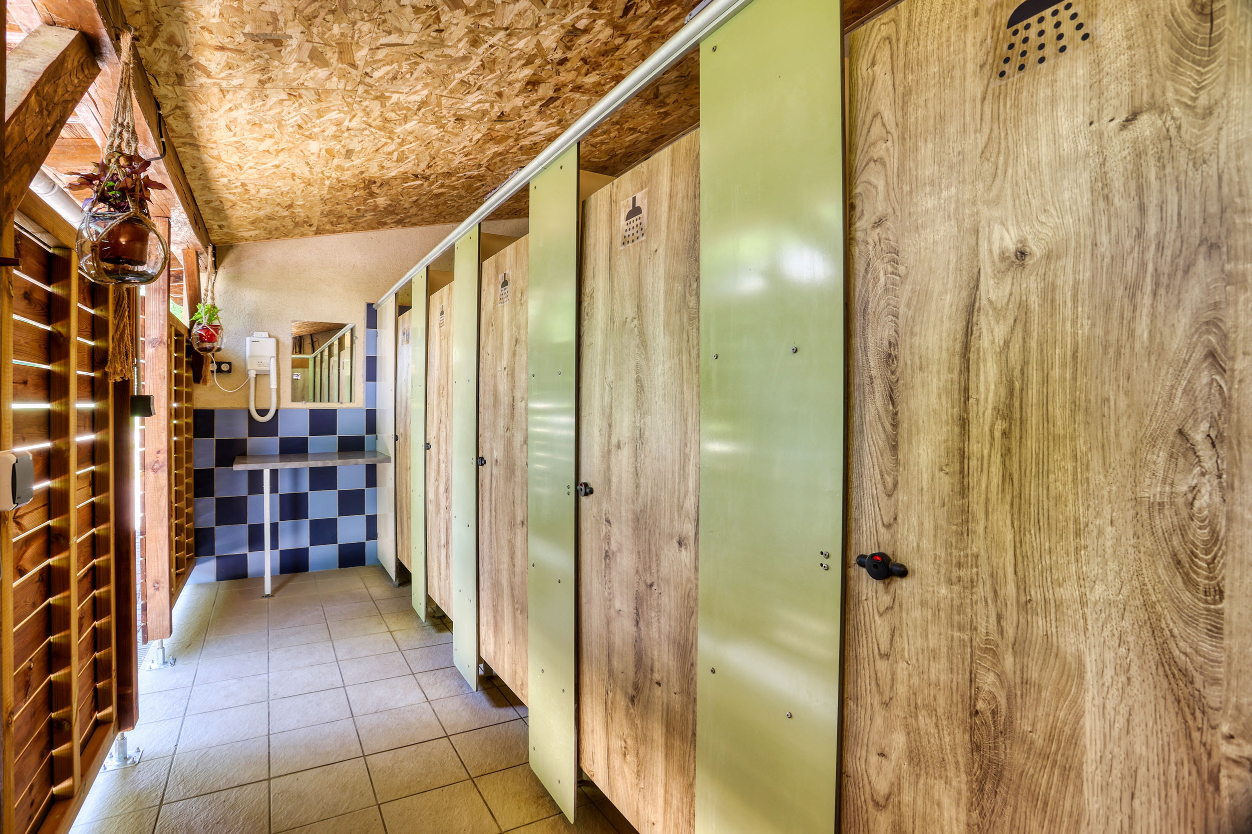 Camping La Roussie