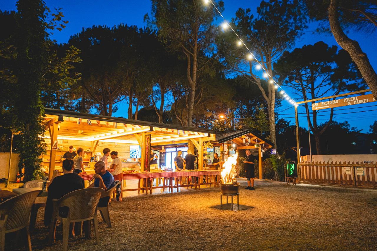 Camping Familja
